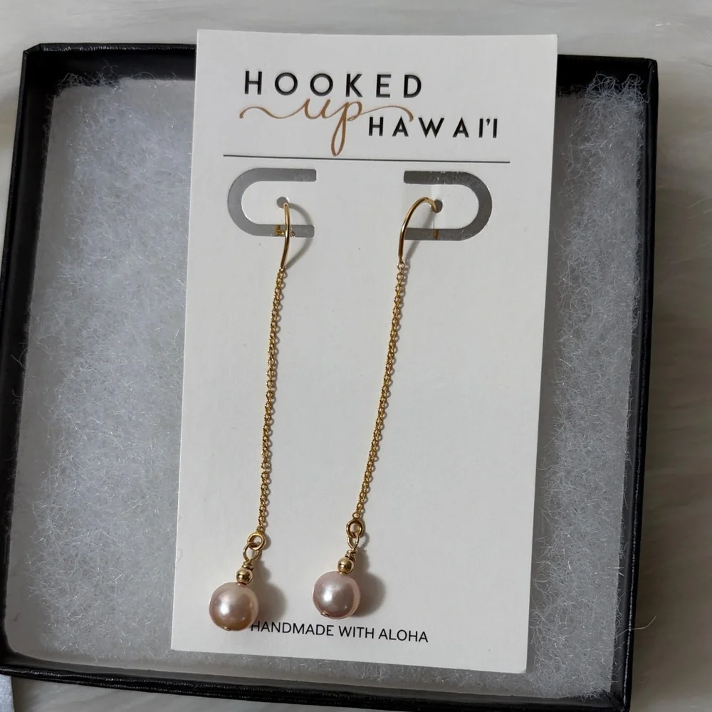 New Hooked Up Hawai'i Gold Chain Pearl Earrings